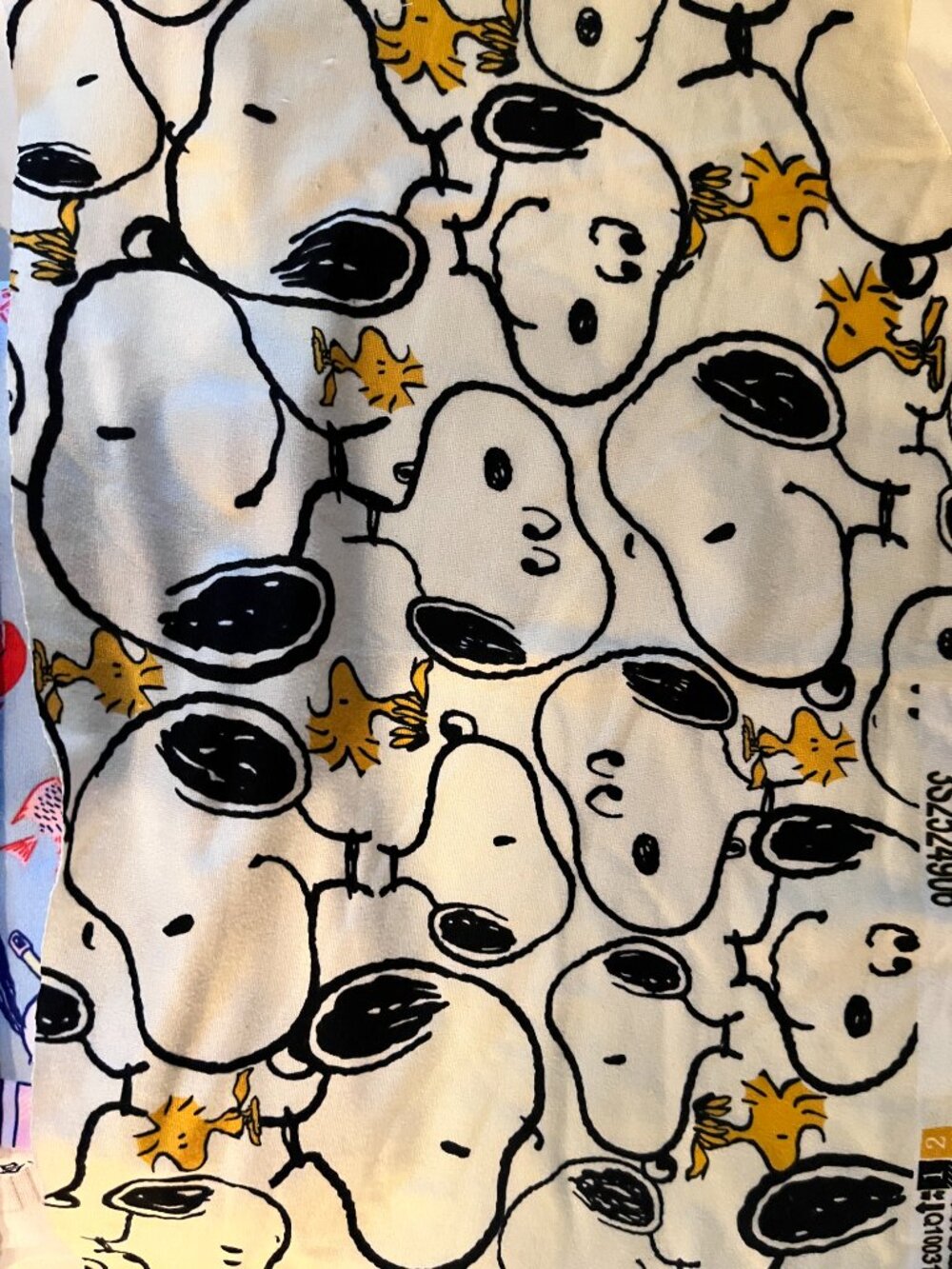 19 pc Snoopy scrap fabric - bundle 9 - Picture 13 of 15